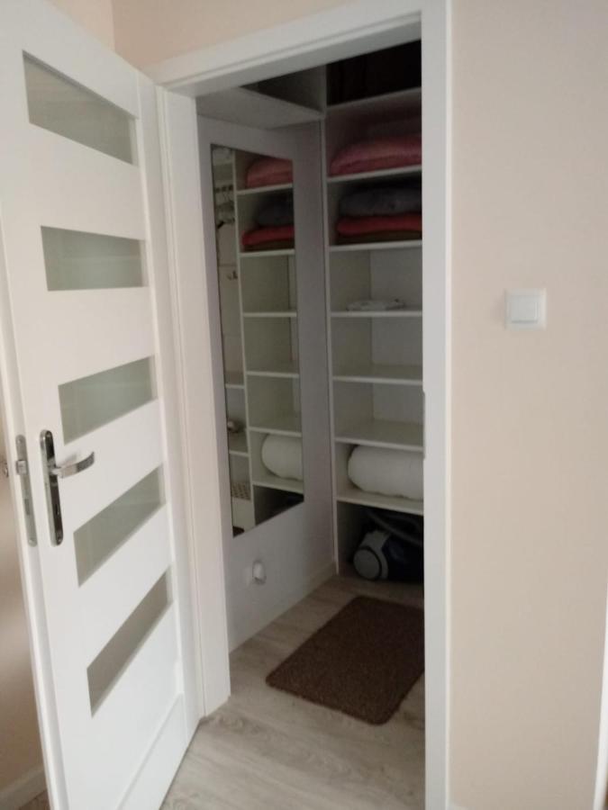 Come&Stay Zielona Gora Buitenkant foto