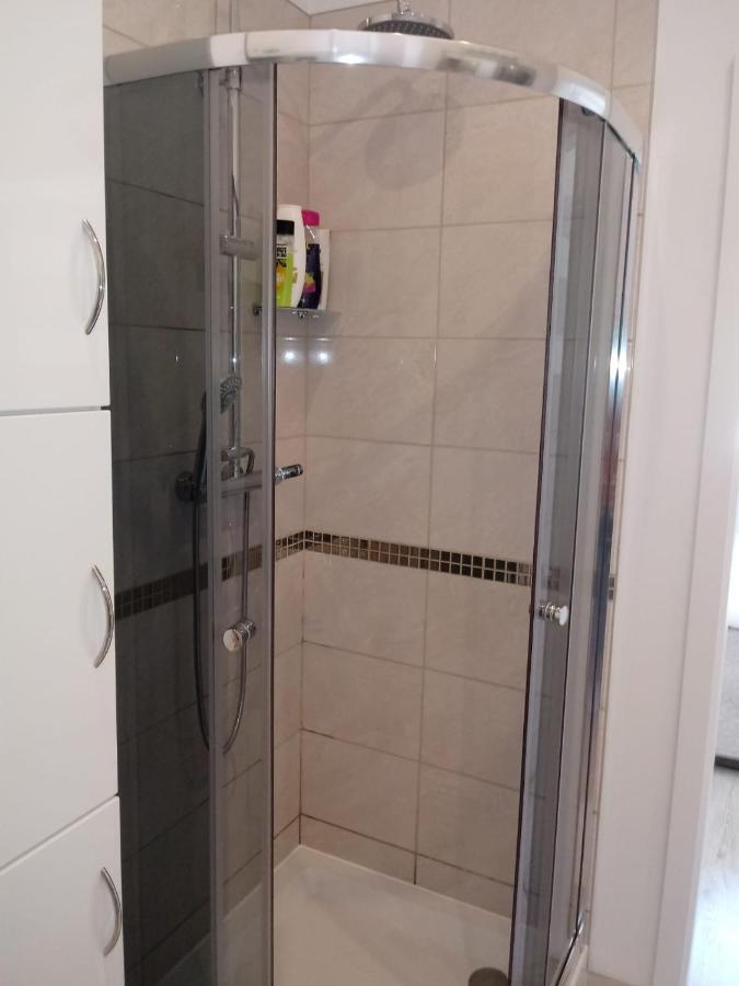 Come&Stay Zielona Gora Buitenkant foto